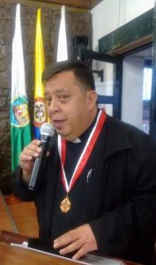 padre-victor-cardona