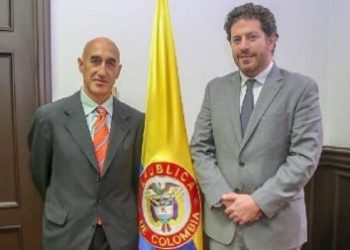 El viceministro de Desarrollo Rural, Javier Pérez Burgos, en reunión con Jesús Quintana, Jefe de la Oficina Subregional para Países Andinos y del Cono Sur del Fondo Internacional de Desarrollo Agrícola (FIDA). Foto: MADR